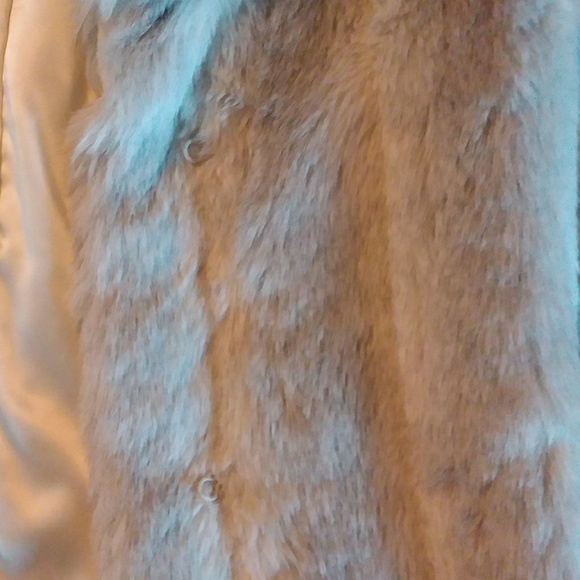 Faux fur jacket EUC - Picture 3 of 5